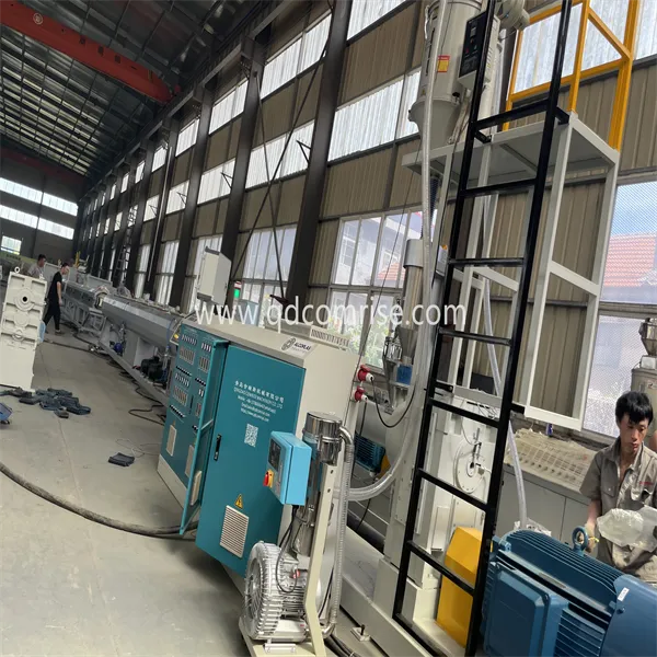 Company Company realiza millones de pedidos de la máquina de tuberías de PE de extrusión de 3layers de un solo cliente.