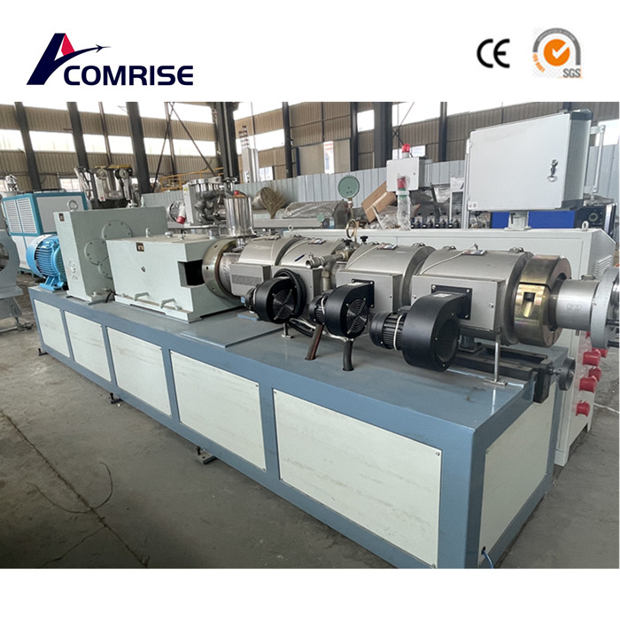 La línea de producción de tuberías de PVC de 50-250 mm está a punto de completarse